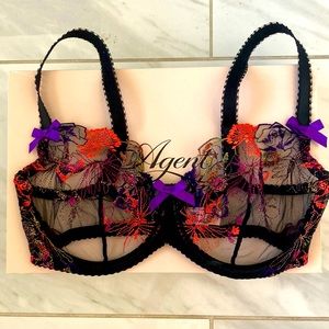 Gorgeous Agent Provocateur Plunge Underwired Bra 34DD